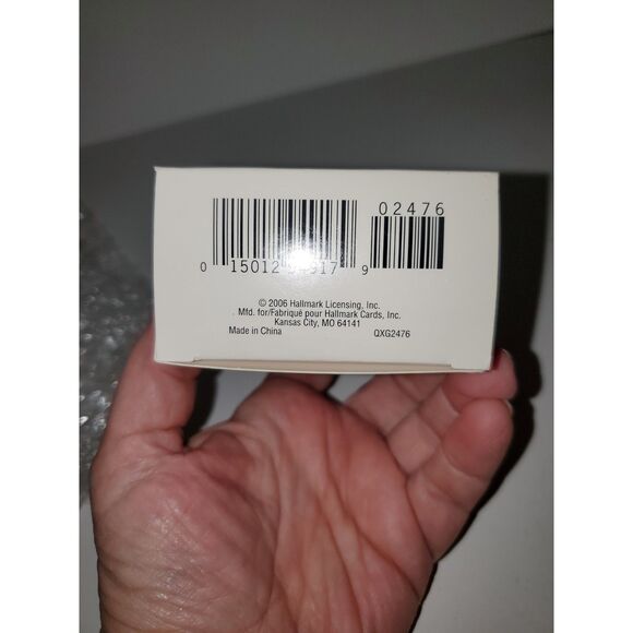 A Hallmark Keepsake Ornament Magic Sound & Light MP3 Player 4 Christmas Songs - Picture 4 of 12